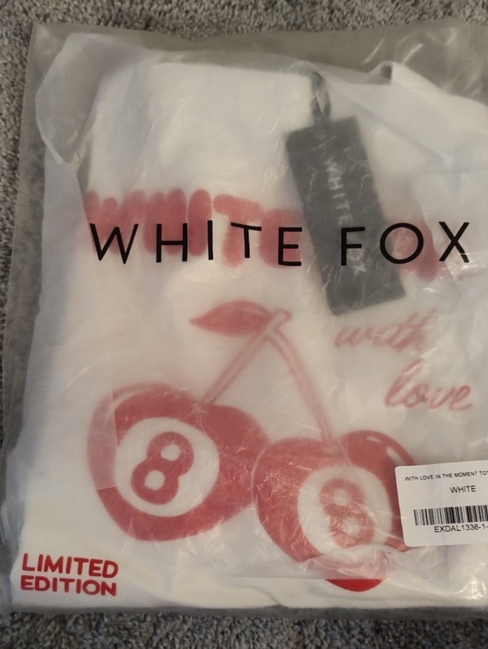 White Fox Tote Bag - Picture 3 of 3